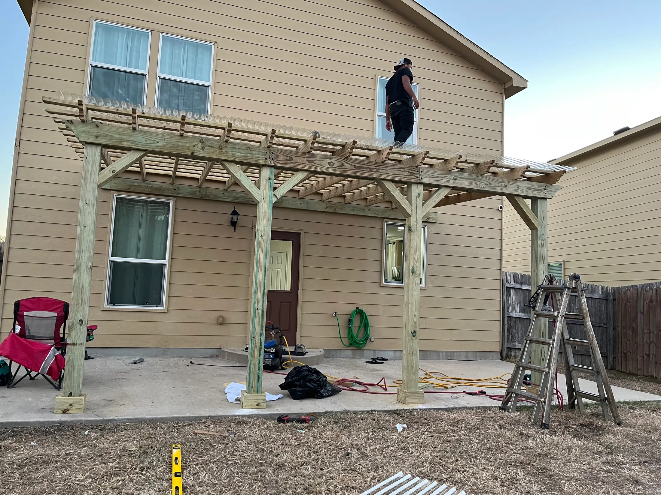 Pine pergola, natural